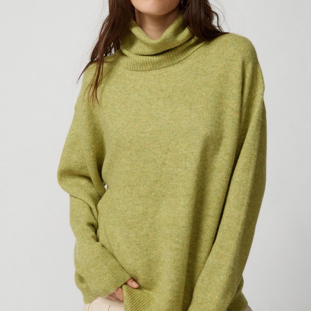 Urban Outfitters Tinsley Oversized Turtleneck
